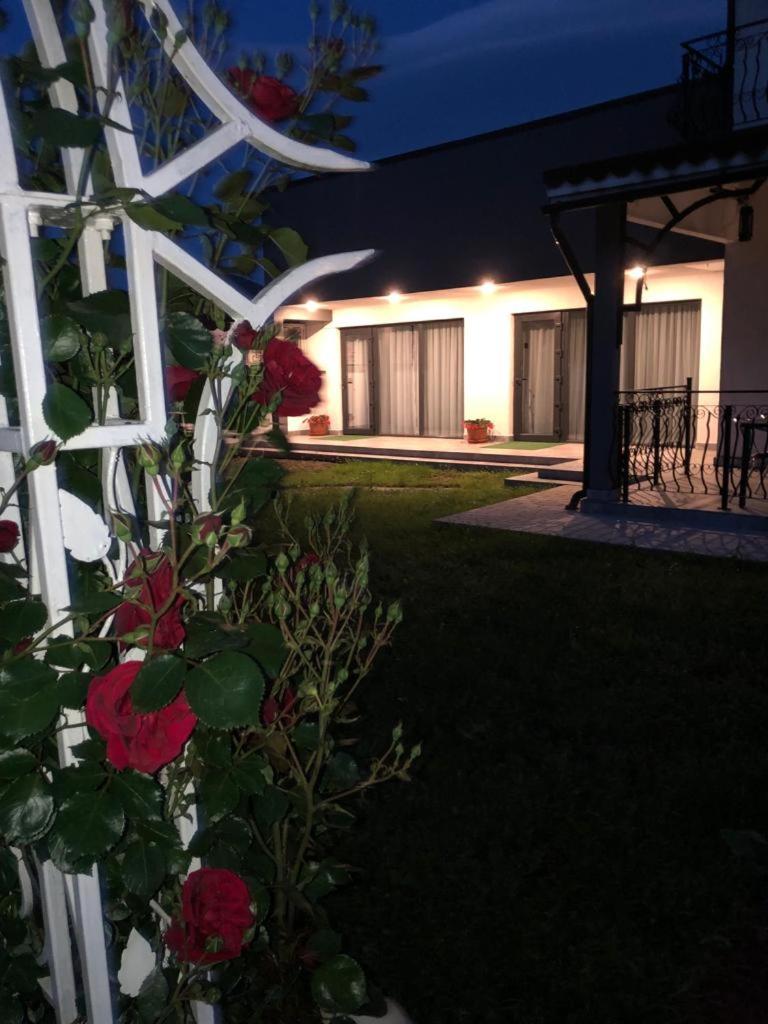 Apartmán Casa Sonya Aninoasa Exteriér fotografie